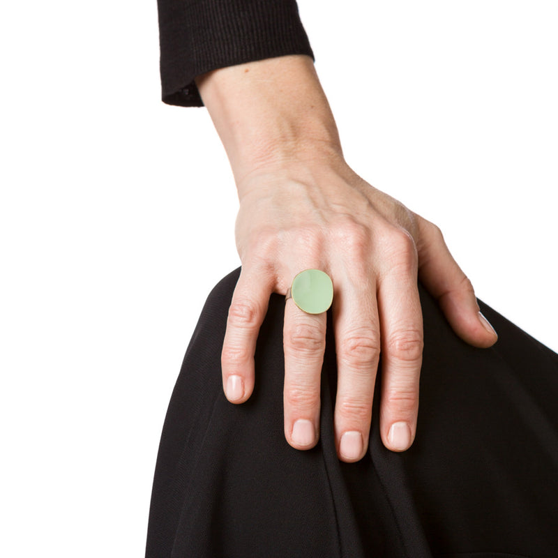 ANELLO_CIOTOLA_MEDIO_ARGENTO-OTTONE_SMALTATO_VERDE_SALVIA