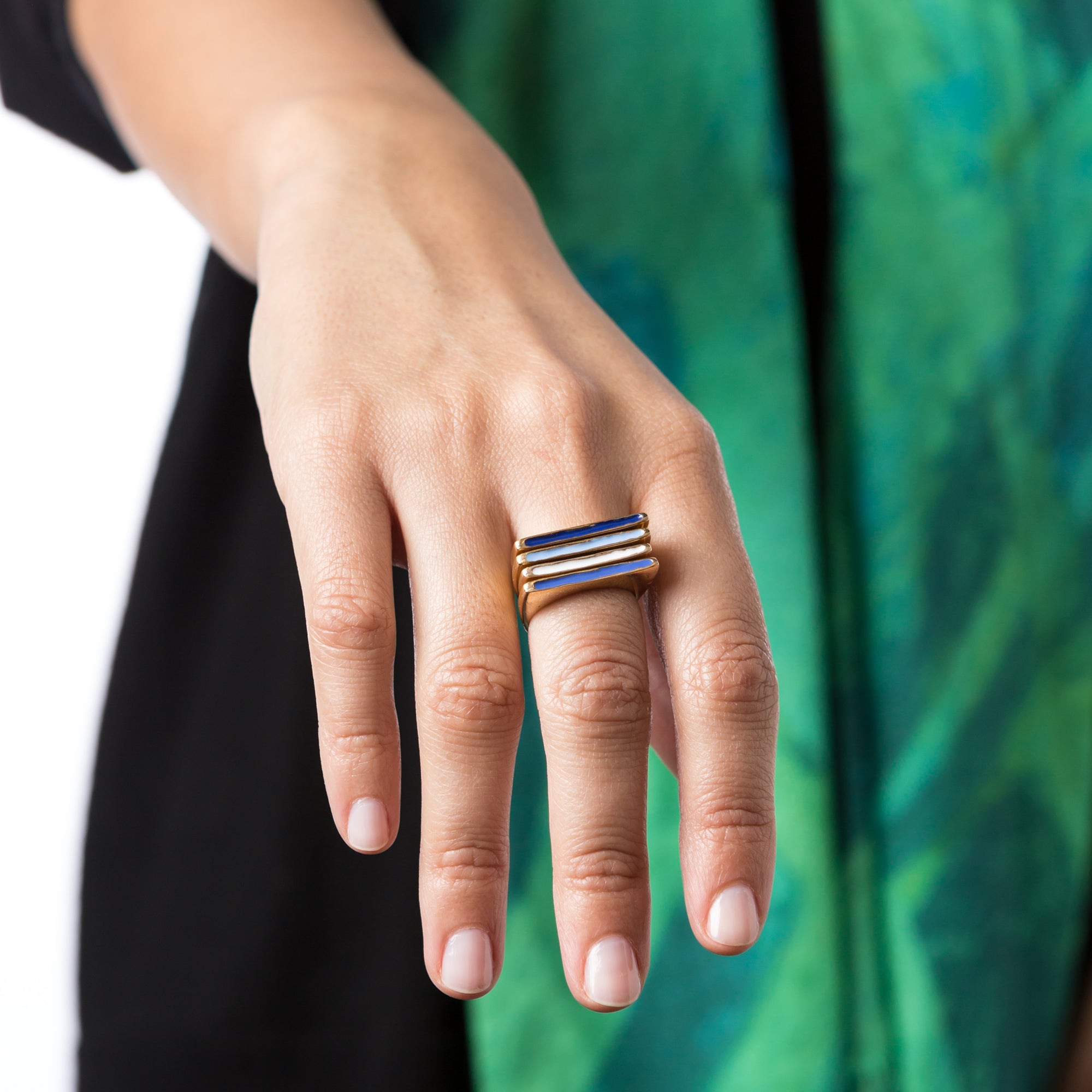 Streep Ring in Bronze COLOR
