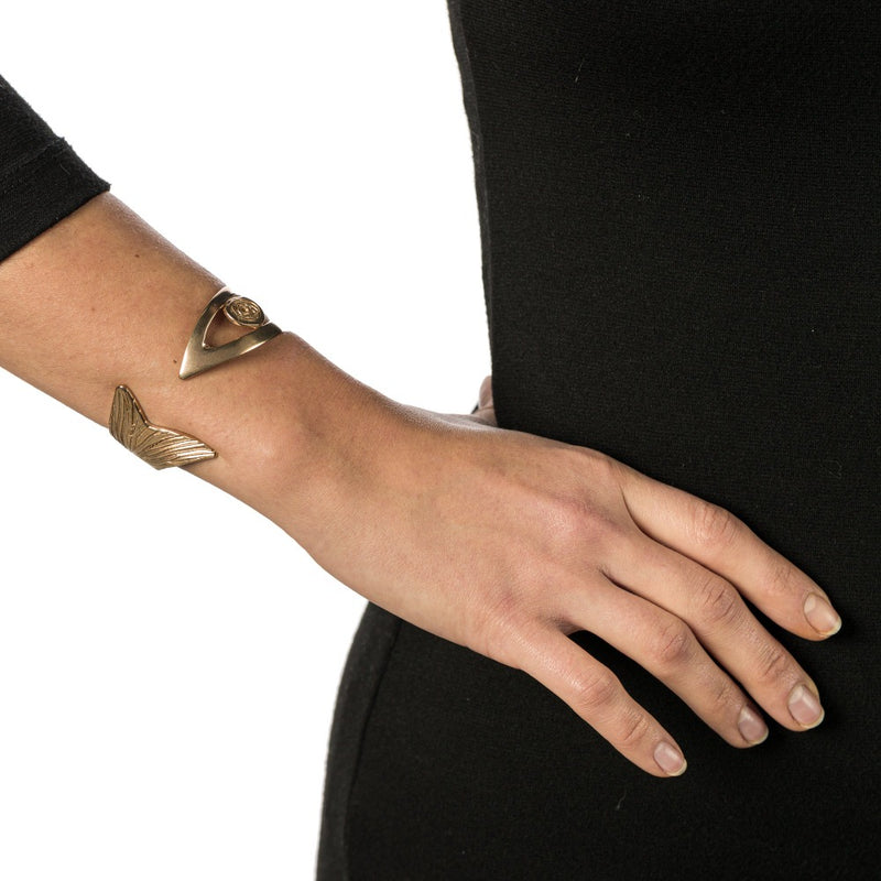 Bracciale-Pesce-Vuoto_Indossato