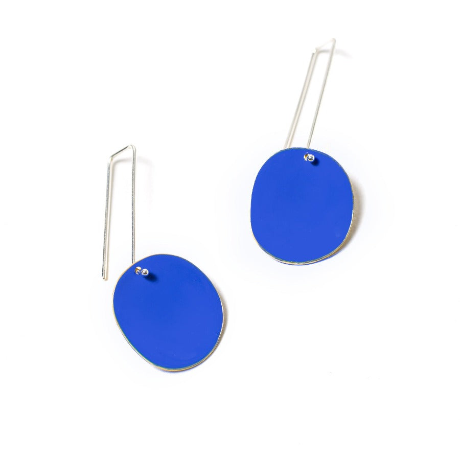 ORECCHINI_PIASTRINA_MONACHELLA_OTTONE_SMALTATO_AZZURRO_PESCE