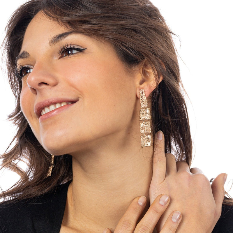 orecchini-sciara-long-bronzo-indossato